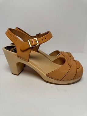 HASBEENS Swedish Heeled Clog Sandals Soft Tan Leather Ankle Strap Open Toe 37